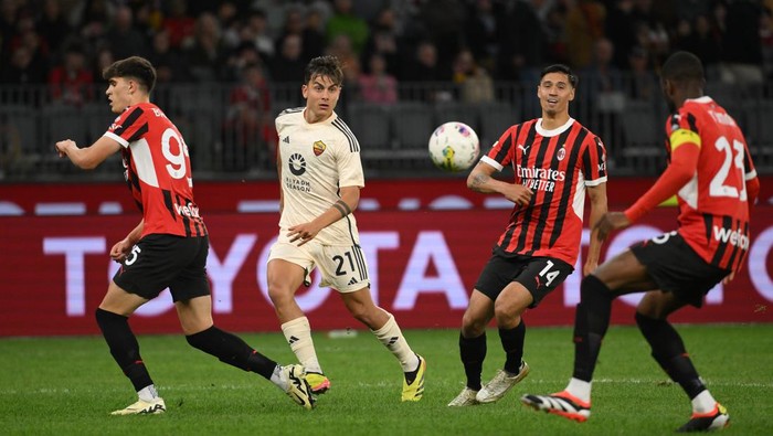 PERTH, AUSTRALIA - MAY 31: Paulo Dybala of AS Roma in action during the friendly between AC Milan and AS Roma at Optus Stadium on May 31, 2024 in Perth, Australia. (Photo by Fabio Rossi/AS Roma via Getty Images)