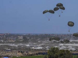 Sempat Disetop, AS Kirim Lagi Bantuan ke Gaza Lewat Udara