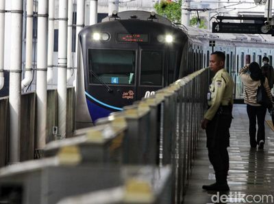 Besi Proyek Dievakuasi, MRT Kembali Beroperasi Hari Ini