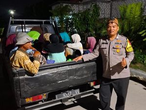 Kepedulian Polisi ke Warga Lamongan Lewat Peddal Kamtibmas Sobo Kampung