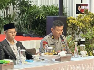 Polemik Club Diresmikan Hotman Paris di Makassar-Kini Ditutup Sementara Polemik Club Diresmikan Hotman Paris di Makassar-Kini Ditutup Sementara