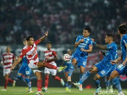 Kembali Bungkam Madura United, Persib Juara Liga 1 2023/2024!