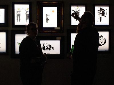 Melihat Pameran Karya Banksy di Toronto