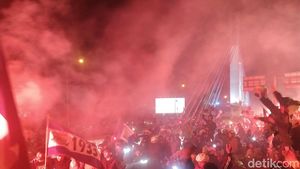 Potret Bandung Menyala Kala Persib Bandung Juara!