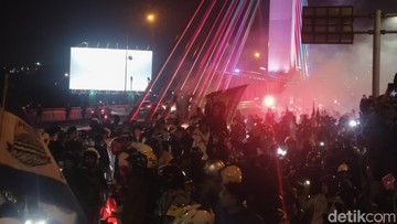 Sempat Koma 14 Hari, Bobotoh yang Jatuh dari Flyover Pasupati Meninggal