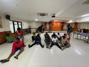 Imigrasi Tangkap 24 WNA gegara Overstay hingga Dugaan Penipuan Imigrasi Tangkap 24 WNA gegara Overstay hingga Dugaan Penipuan
