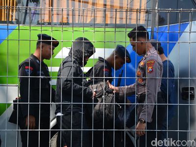 Situasi di Suramadu Jelang Laga Madura United vs Persib