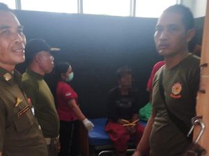 Ngamuk-Pecahkan Kaca Mobil, ODGJ di Karangasem Ditangkap Satpol PP