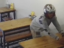 Pria di Depok Curi HP di Warung Makan Terekam CCTV, Polisi Kejar Pelaku