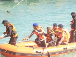 Penumpang Kapal Rute Bone-Kolaka Hilang Usai Lompat ke Laut, Tim SAR Cari