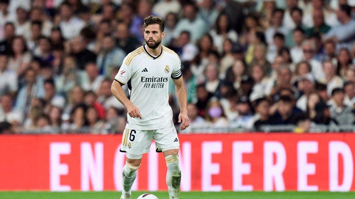 MADRID, SPAIN - MAY 25: Nacho Fernandez of Real Madrid controls the ball during the LaLiga EA Sports match between Real Madrid CF and Real Betis at Estadio Santiago Bernabeu on May 25, 2024 in Madrid, Spain. (Photo by Angel Martinez/Getty Images)