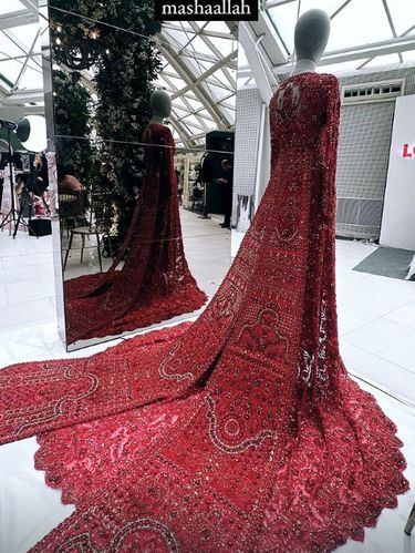 Aaliyah Diduga Pamer Gaun Pernikahan dengan Thariq, Nama Fuji Terseret