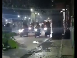 Ngeri! Gangster Bacok Warga hingga Berlumuran Darah di Semarang