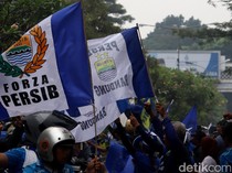Bandung Membiru, Bobotoh Siap Sambut Kedatangan Persib