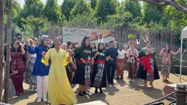 Potret Diaspora Muda Indonesia Kenalkan Budaya Nusantara di Nanjing China