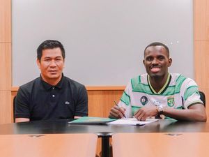 Liga 1: Flavio Silva Diikat Kontrak Persebaya 2 Tahun