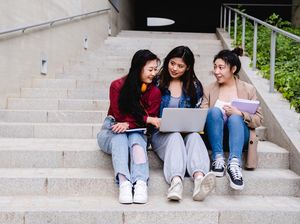 Gen Z Itu Tahun Berapa? Ini Rentang Tahun Kelahiran dan Karakteristiknya Gen Z Itu Tahun Berapa? Ini Rentang Tahun Kelahiran dan Karakteristiknya