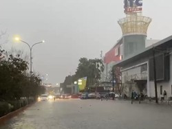 Banjir di Jalan Margonda Depok, Lalin Macet