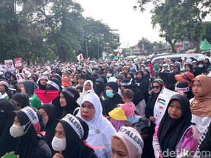 Ribuan Warga Sumut Aksi Bela Palestina, Kecam Serangan Israel