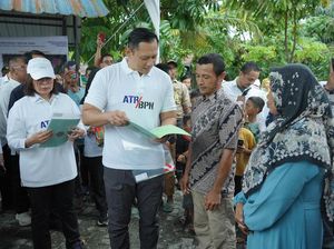 AHY Bakal Kembangkan Inovasi Sertifikat Tanah Fisik Jadi Elektronik AHY Bakal Kembangkan Inovasi Sertifikat Tanah Fisik Jadi Elektronik