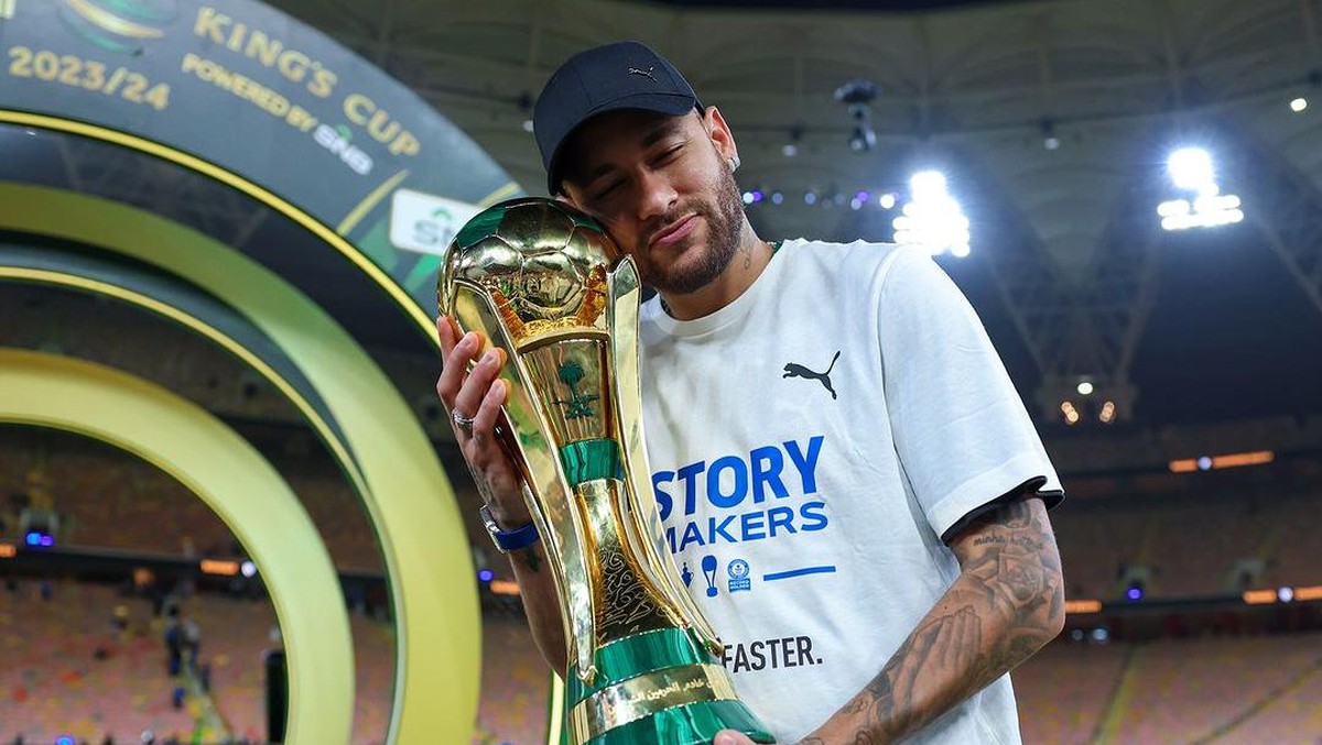 Neymar merasakan 3 gelar juara pada musim debutnya di Al Hilal. (Foto: dok. Al Hilal)