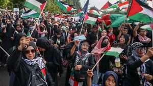 Aksi Bela Palestina di Batang dan Surabaya