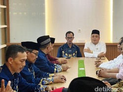 Semangat Erwin Maju Pilwalkot Bandung Saat Jumpa Pengurus Muhammadiyah