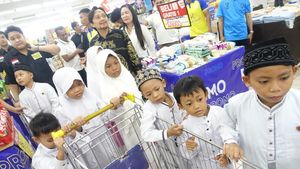 Berbagi Bersama Yatim dan Dhuafa di Hari Lahir Pancasila