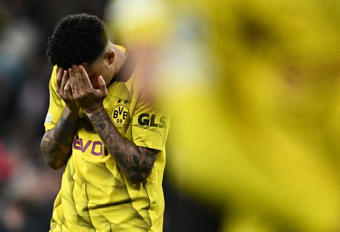 Soccer Football - Champions League - Final - Borussia Dortmund v Real Madrid - Wembley Stadium, London, Britain - June 1, 2024 Borussia Dortmunds Jadon Sancho looks dejected after the match REUTERS/Dylan Martinez     TPX IMAGES OF THE DAY