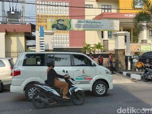 Kejari Bojonegoro Percepat Proses Penyidikan Kasus Mobil Siaga Desa Kejari Bojonegoro Percepat Proses Penyidikan Kasus Mobil Siaga Desa