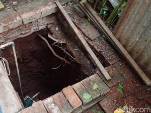 Lubang Pompa Air Saksi Bisu Penemuan Mayat Bocah Dalam Karung di Bekasi Lubang Pompa Air Saksi Bisu Penemuan Mayat Bocah Dalam Karung di Bekasi