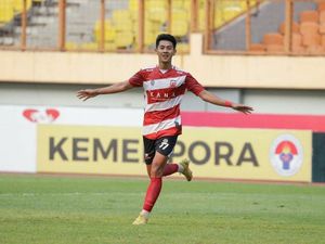 Perpisahan Manis Malik Risaldi dan Madura United Perpisahan Manis Malik Risaldi dan Madura United