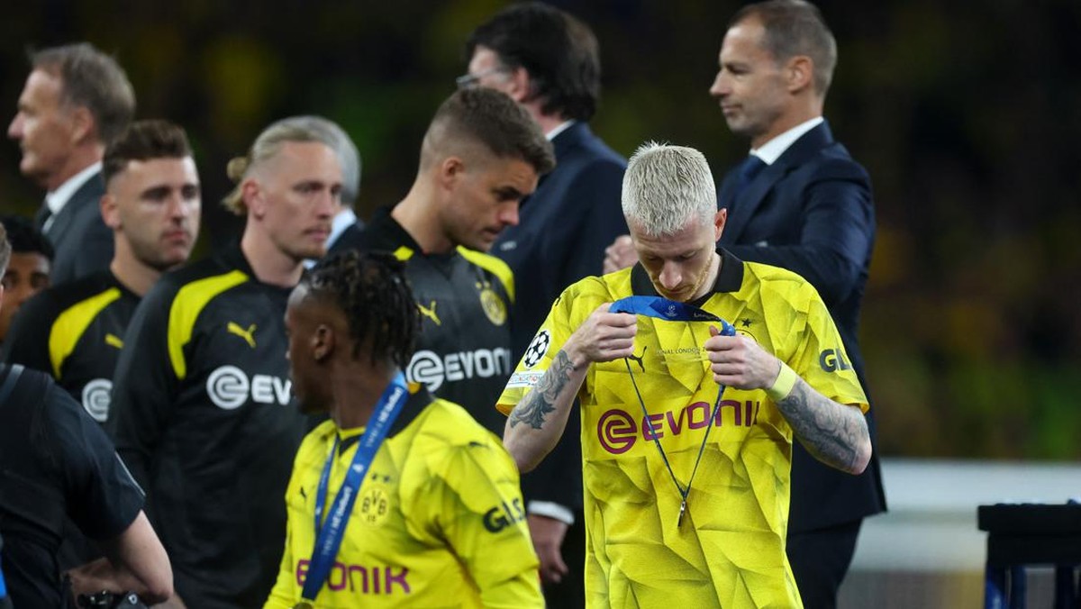 Marco Reus menutup babak terakhir dalam kariernya di Borussia Dortmund tanpa trofi (Foto: REUTERS/Lee Smith)