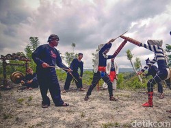 Seni Lebon, Kala Jawara Pangandaran Adu Kekuatan Selesaikan Sengketa