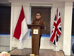 MenPAN-RB Puji Kantor Perwakilan RI di Luar Negeri Jamin Perlindungan WNI MenPAN-RB Puji Kantor Perwakilan RI di Luar Negeri Jamin Perlindungan WNI