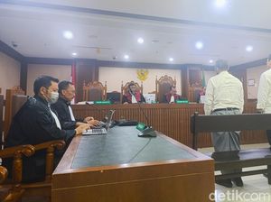 Pegawai Pajak Yulmanizar dan Febrian Divonis 4 Tahun Penjara