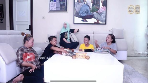 Apartemen Angelina Sondakh