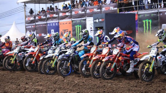 Event MXGP 2023 yang digelar di Sirkuit Selaparang Kota Mataram. Event MXGP 2023 yang digelar di Sirkuit Selaparang Kota Mataram.