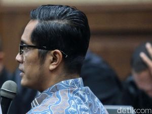 KPK Usut Kantor Lama Febri Diansyah Bikin Kubu Hasto Bertanya-tanya KPK Usut Kantor Lama Febri Diansyah Bikin Kubu Hasto Bertanya-tanya