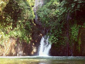 Indahnya Air Terjun Sampuren Putih Sibolangit yang Punya Tujuh Tingkatan