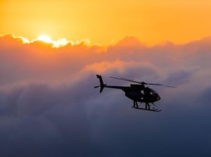 Helikopter Terbakar Saat Mendarat di Malaysia Tewaskan 1 WNI Helikopter Terbakar Saat Mendarat di Malaysia Tewaskan 1 WNI