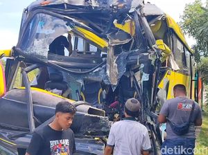 Tabrakan Bus Rombongan Peziarah di Tol Pandaan-Malang, Kernet Tewas