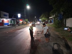 Jatuh Saat Dibonceng Bapak, Anak di Jember Tewas Terlindas Truk