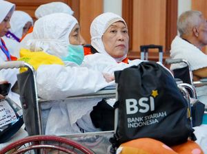 Layanan Kursi Roda untuk Jemaah Haji Lansia