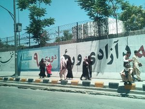 Rusia Disebut Jadi Negara Pertama Akui Pemerintahan Taliban