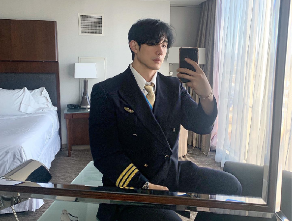 Potret Pilot Korean Air yang Ketampanannya Viral, Bikin Wanita Jatuh Hati