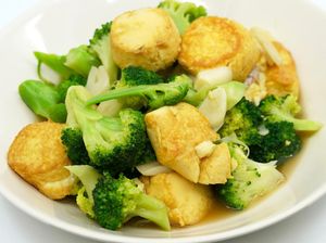 Resep Tumis Tofu dan Brokoli yang Praktis Lezat Untuk Makan Malam Resep Tumis Tofu dan Brokoli yang Praktis Lezat Untuk Makan Malam