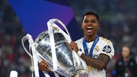 Rodrygo total telah mengemas 267penampilan dengan 68 gol dan 50 assist. Rodrygo merasakan 13 titel juara (Reuters)