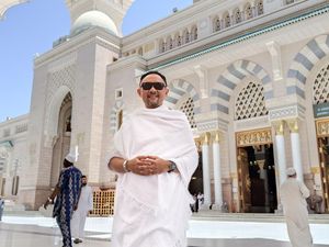 Hindari Suhu Ekstrem, Ronal Surapradja Pilih Berlama-lama di Nabawi Hindari Suhu Ekstrem, Ronal Surapradja Pilih Berlama-lama di Nabawi