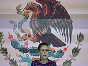 Presiden Meksiko Berduka Kapal AL Tabrak Jembatan Brooklyn Tewaskan 2 Orang Presiden Meksiko Berduka Kapal AL Tabrak Jembatan Brooklyn Tewaskan 2 Orang